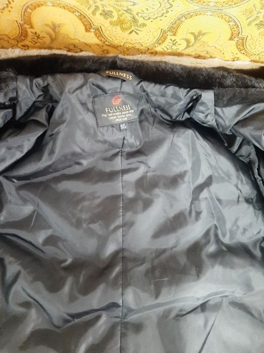 Продам женское пальто