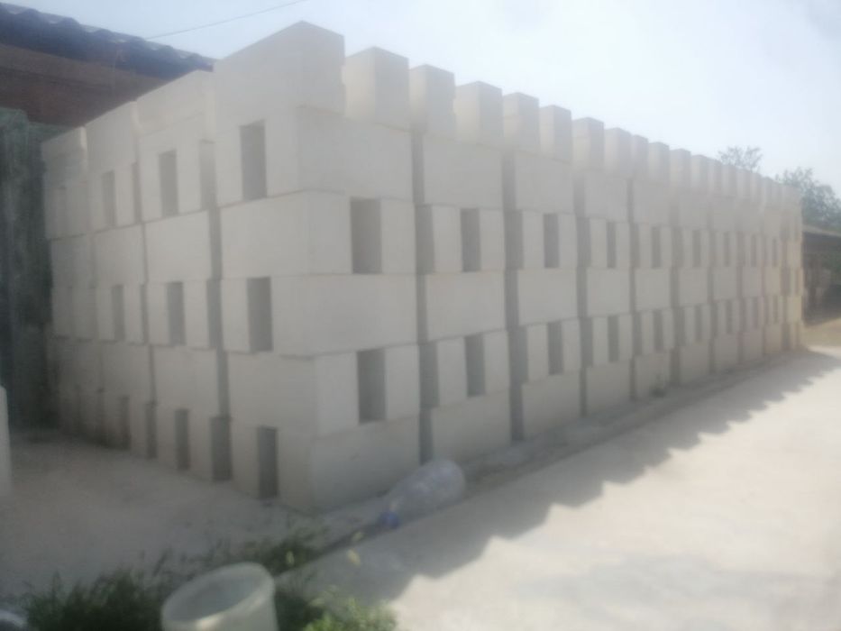 Pena (gipsa blok)  sotiladi