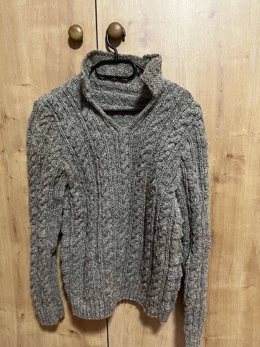 Bluza de lana croit manual