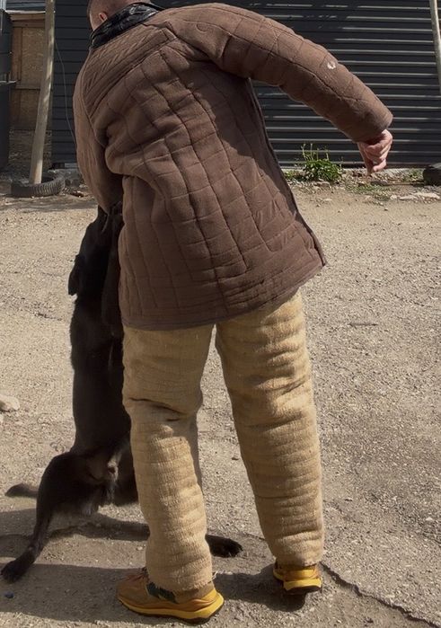 Costum profesional pentru dresaj / muscatura caini