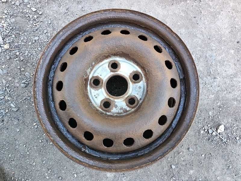 Продам оригинальный металлический диск на Volkswagen Transporter T4