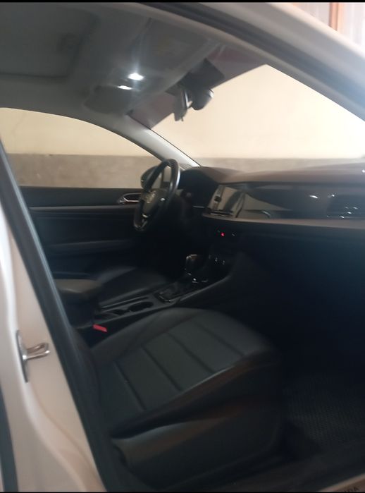 Volkswagen e Lavida