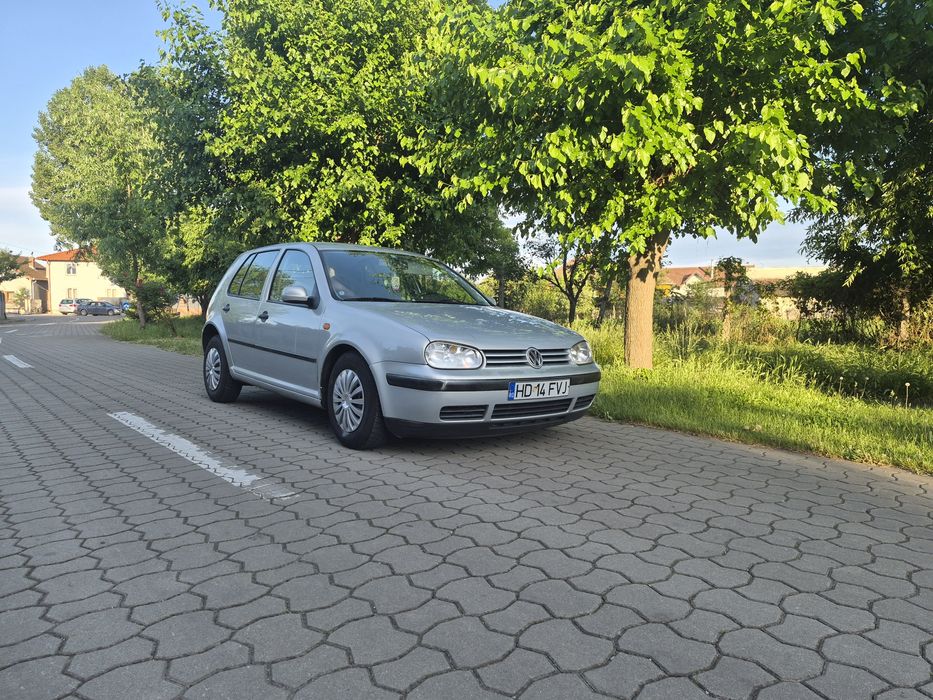 Vw golf 4 motor 1.6 benzina euro 4 acte la zii certificat fiscal pe loc