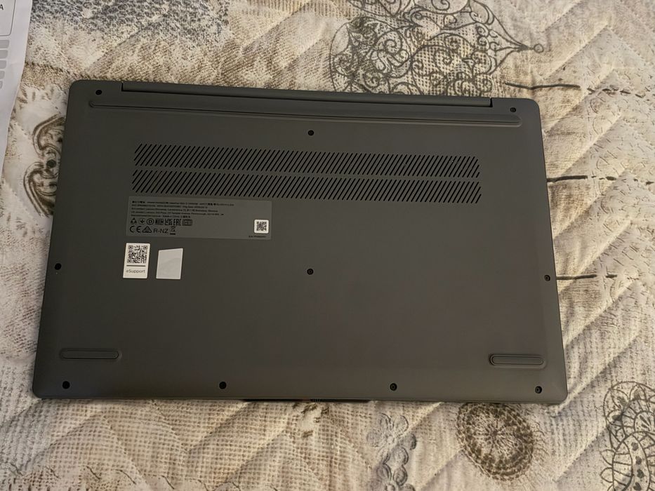 LENOVO IdeaPad Slim 3 Ryzen 5