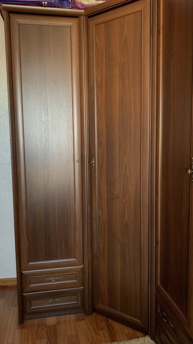 Спальный гарнитур