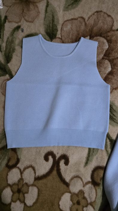 Продается тройка стандарт  женская одежда