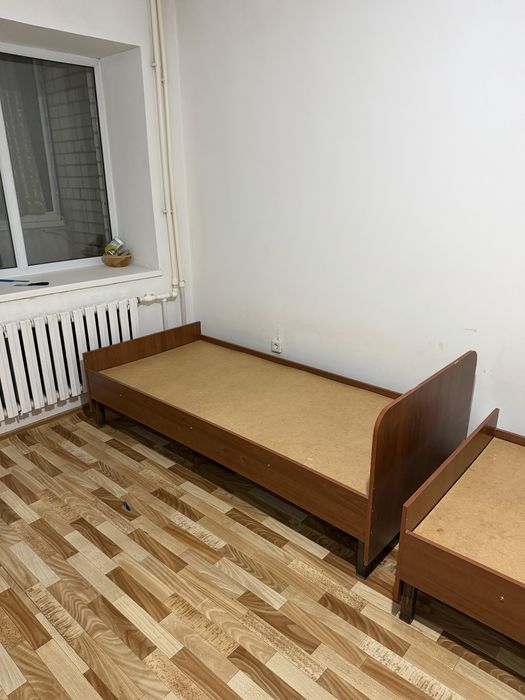 Продаются 2 односпальные кровати.