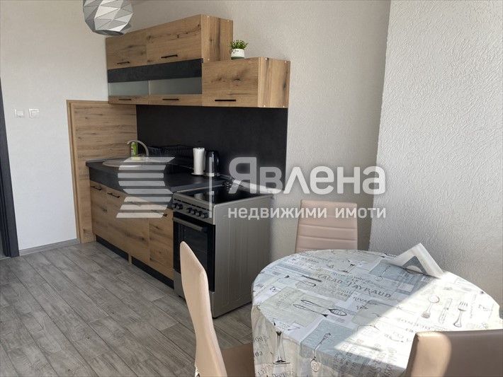 Дава се под наем Тристаен апартамент в Бургас, Славейков - 80 кв.м за 615 € - Снимка #11