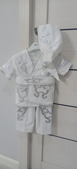 Национальный костюмчик и дорожка на тұсау кесер