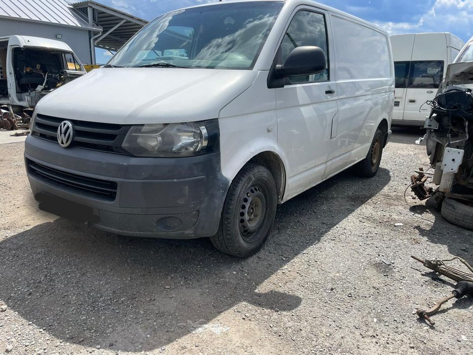 Dezmembram Volkswagen T5 Facelift 2011 2.0tdi CAA Manual