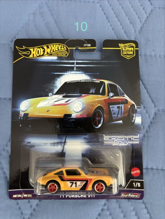 Hot Wheels Premium и Mainline