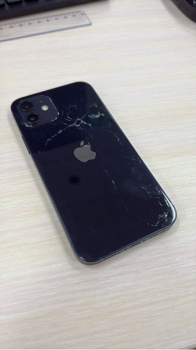 Продам Iphone 12, 64гб
