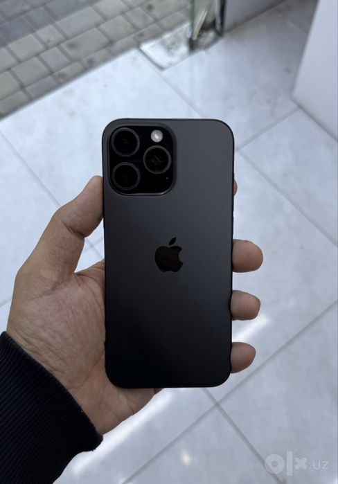 Iphone 16pro max black titanium