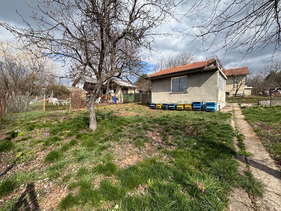 Малък рай в с. Вакарел