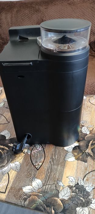 Кафемашина със автм.мелница