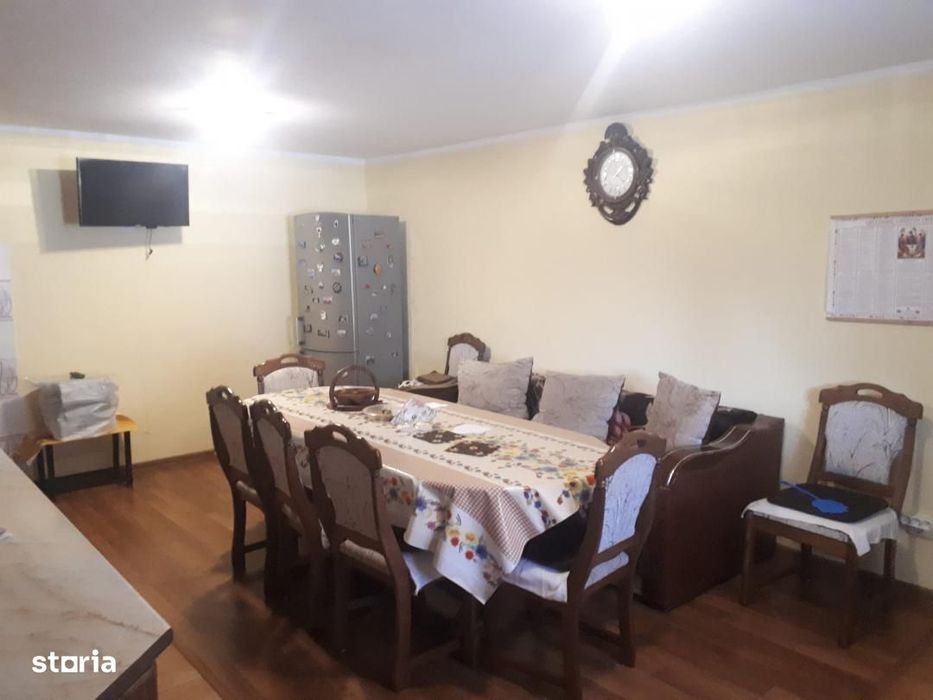Casa com Hanu Conachi,3 camere,centrala pe lemne,80 000 euro neg