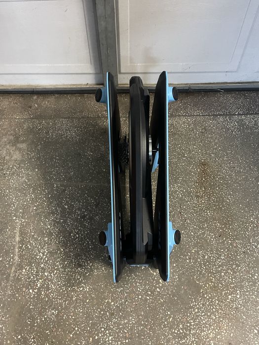 Trainer Tacx Neo 2T, caseta noua 105, 6h functionare, garantie 22 luni