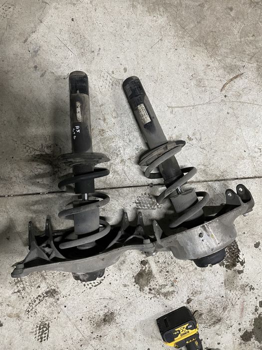 Amortizoare fata Audi a5 a4 b8 + arc + flansa