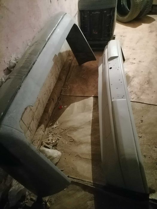 Продам бампера на 124 кузов
