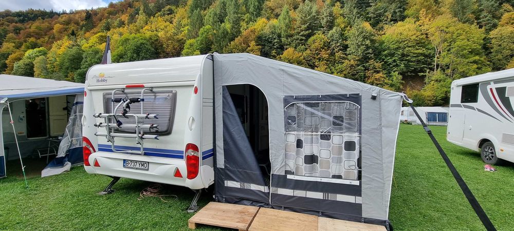 Rulotă Hobby Prestige 560 UFE, an 2008, full echipată, mover automat, AC Truma, off-grid
