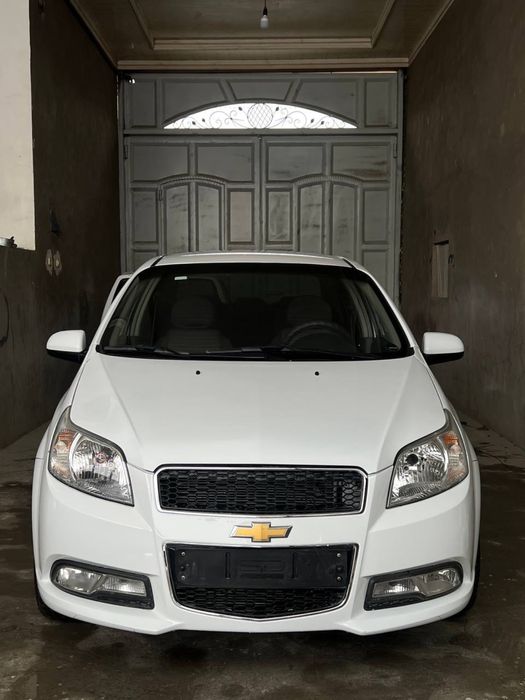 Срочна!!! Нехиа 3 сотилади холати идеал,