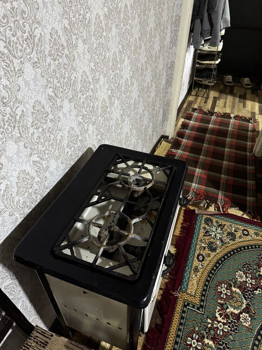 Газовая плита, компактная, в хорошем рабочем состоянии