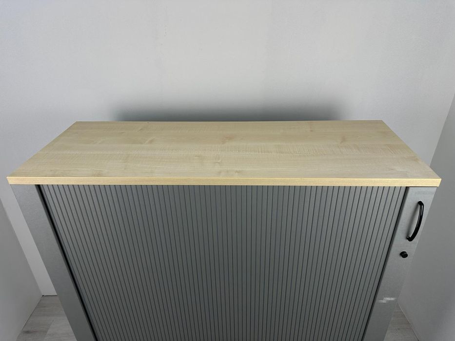 Немски офис шкаф етажарки съхранение на документи и други нужди