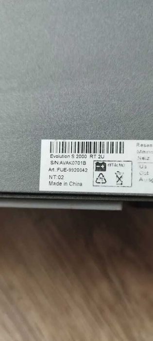 ИБП MGE UPS Systems Evolution 2000