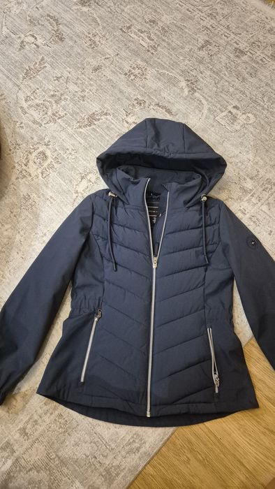 Geaca dama Tommy Hilfiger- noua!