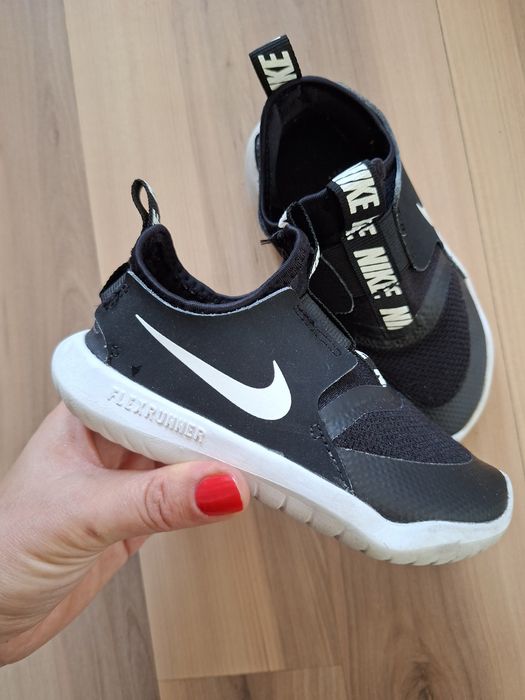 Детски маратонки Nike Flex Runner – №26 (15 см)