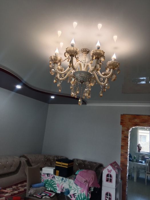 Люстры, для зала и гостинный