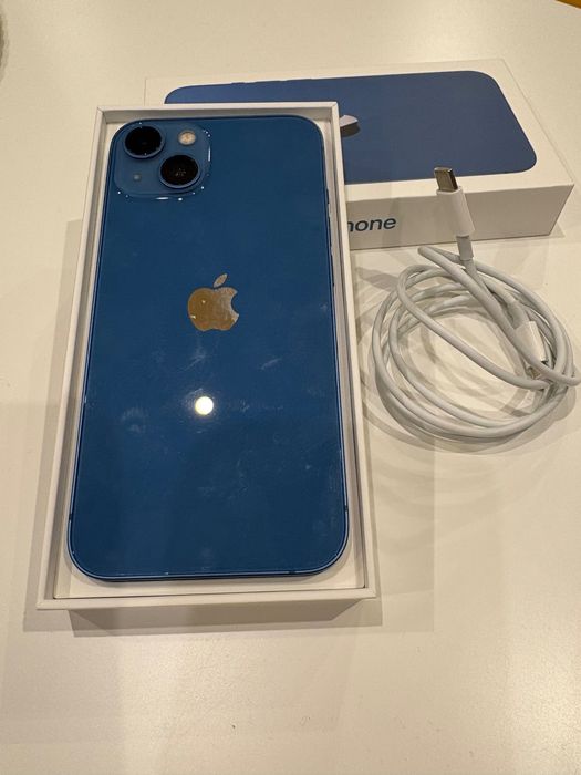 Телефон iPfone13