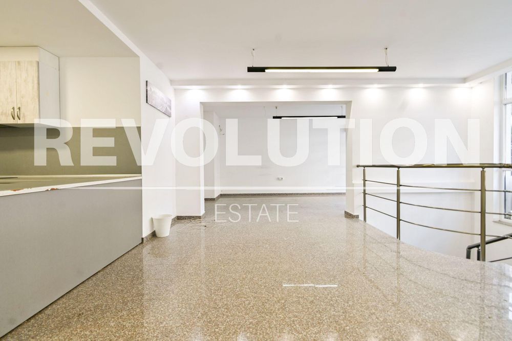 Офис в ж.к. Студентски град.