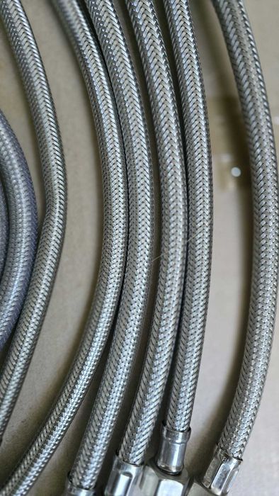 8 racorduri flexibile inox pentru baterii sanitare
