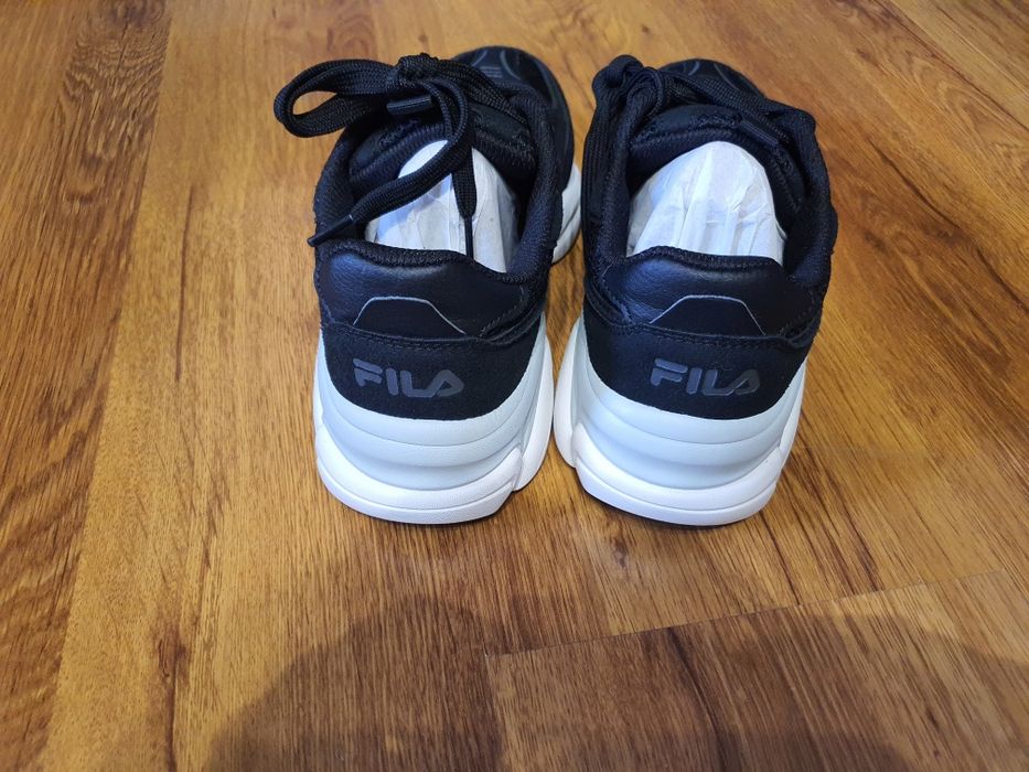 Нови маратонки Fila