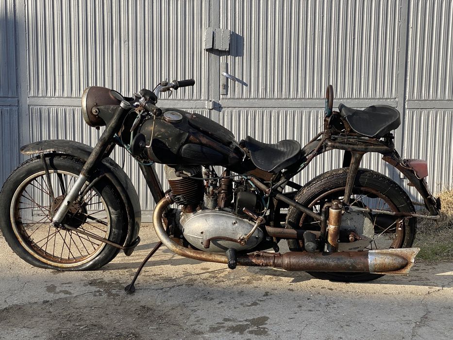 Иж 49 1956 година