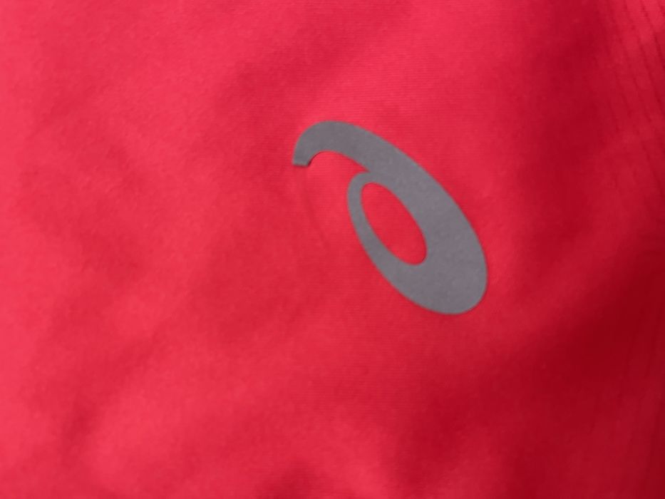 Спортен екип ASICS