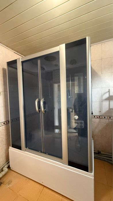 Срочно продается душ в хорошем состоянии