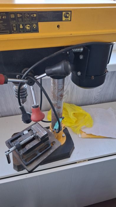 Продам сверлильный станок