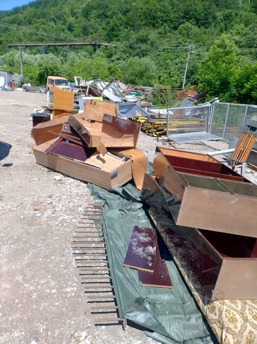 Debarasari apartamente moloz etc.