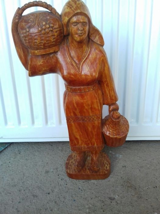 Statuie statueta lemn tarancuta