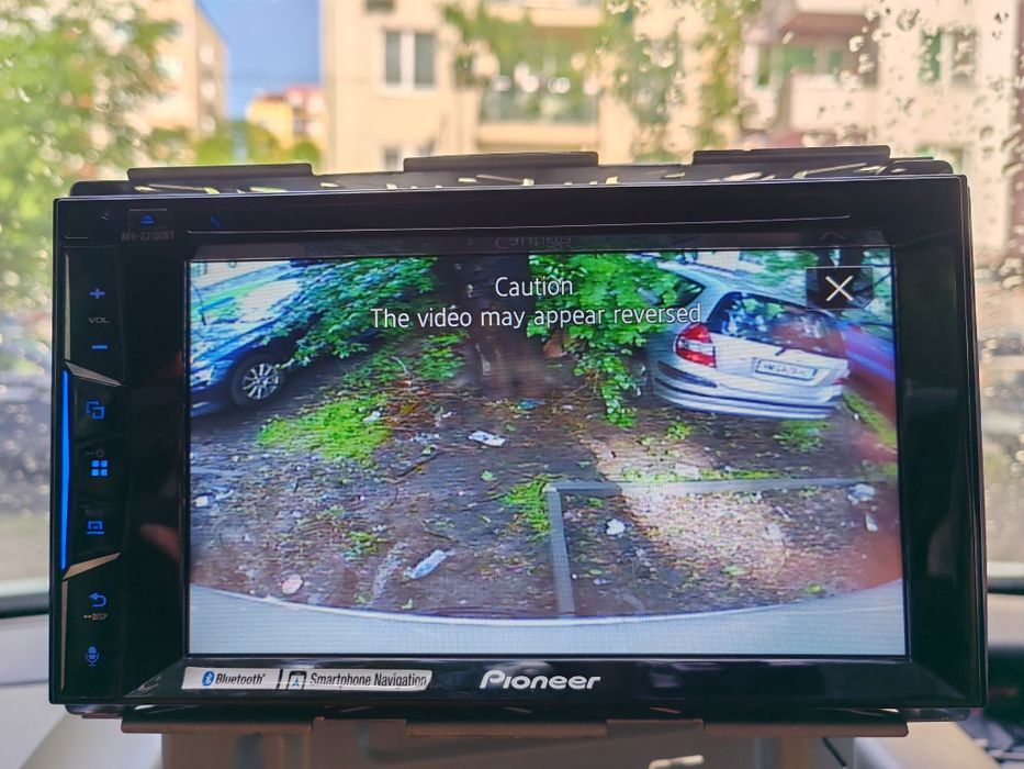 Мултимедия Pioneer AVH-Z2100BT CarPlay
