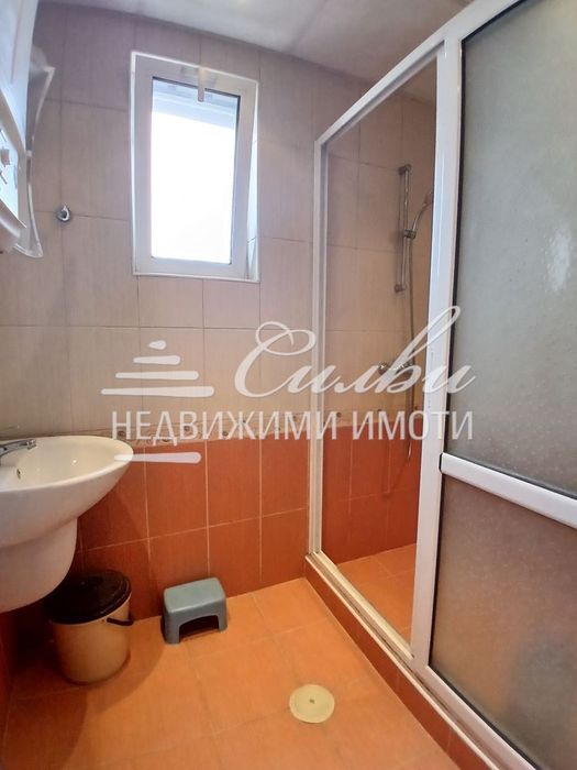 Продава се Четиристаен апартамент в Шумен, Куршум чешма - 100 кв.м за 1530 €/кв.м - Снимка #11