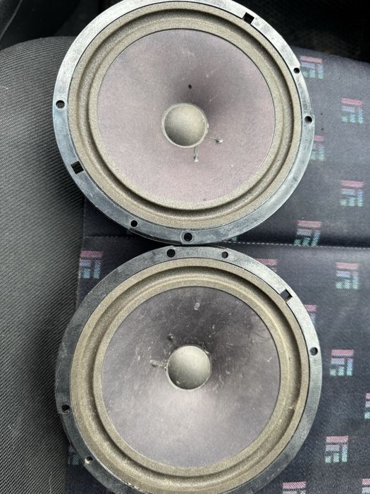 Продам динамики на 16 оригинал