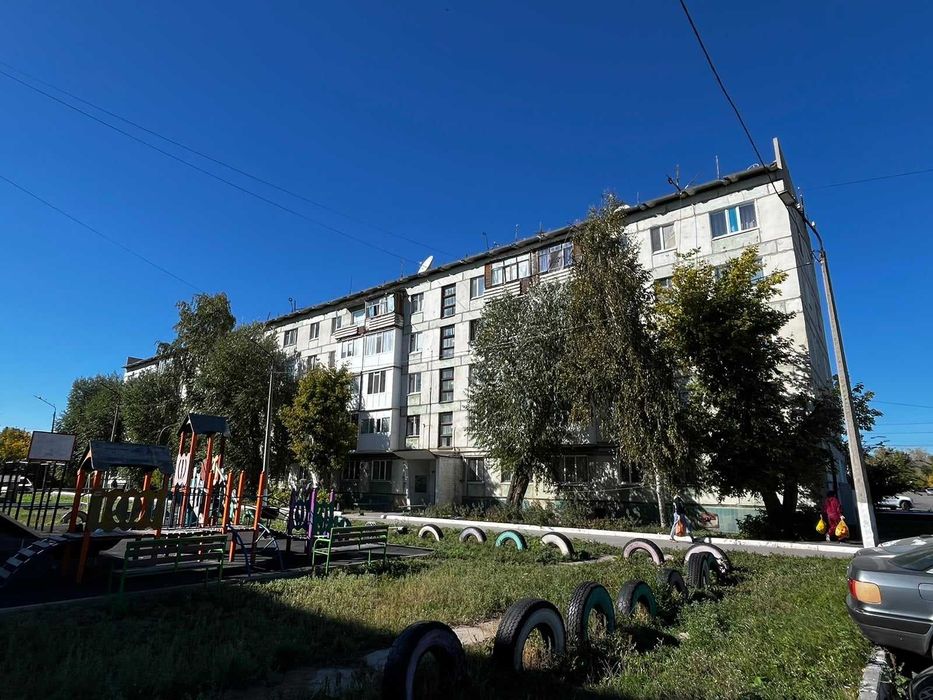 1 ком малосемейка возле Бульвара молодежи