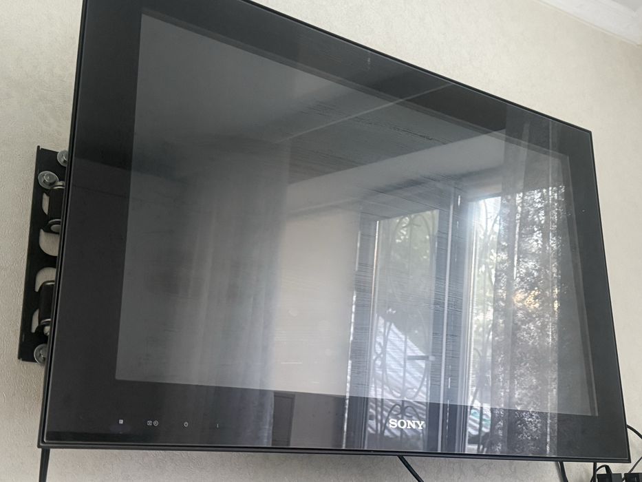 Телевизор sony с защитным стеклом