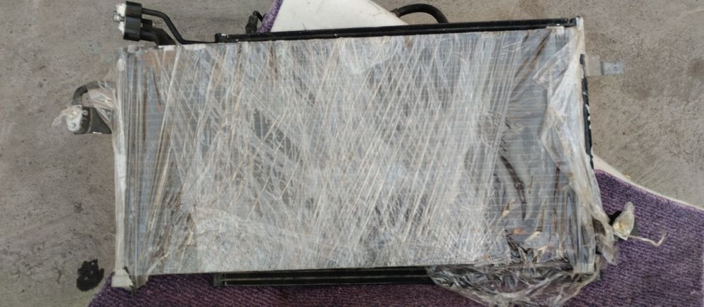 продам радиатор кондицыонера субару форестер