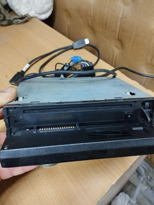 Vând player auto jvc bluetooth