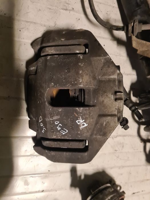 Rampa retur,pompă vacuum,telescop cu arc,etrier fata drepta bmw e90/91