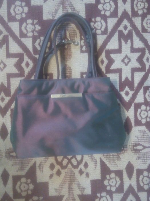 Дамска чанта